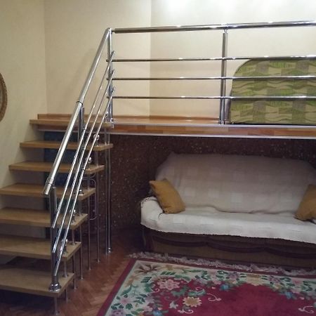 לבוב Pleasurable Apartment Near The Khotkevych Palace מראה חיצוני תמונה