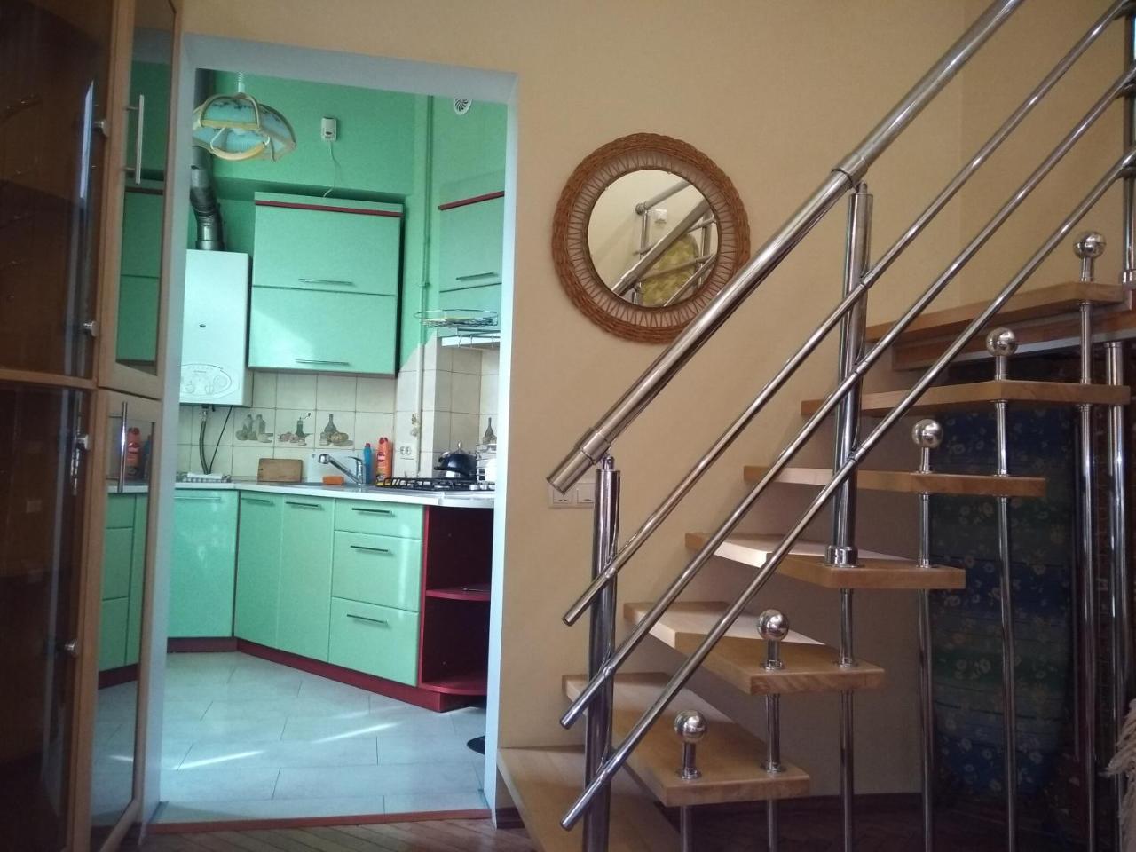 לבוב Pleasurable Apartment Near The Khotkevych Palace מראה חיצוני תמונה